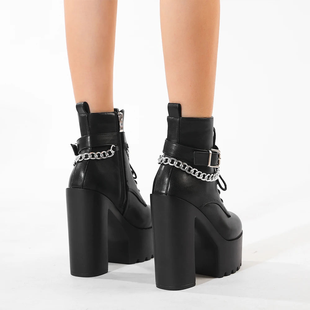 High shoes with a chain - black