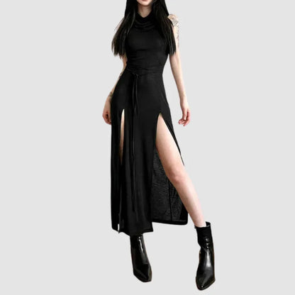 Vestido gótico con capucha - negro