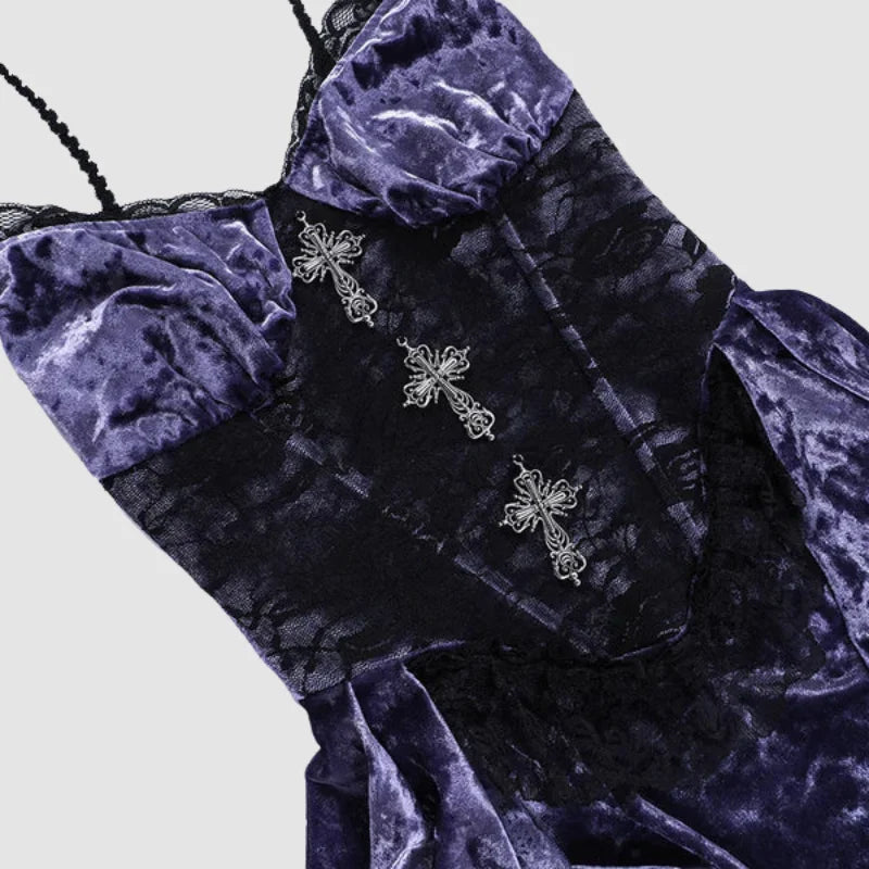 Vestido de terciopelo oscuro