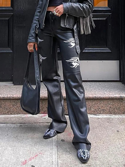 PANTALÓN GÓTICO FABRICADO EN PIEL ECOLÓGICA DE ESTILO URBANO