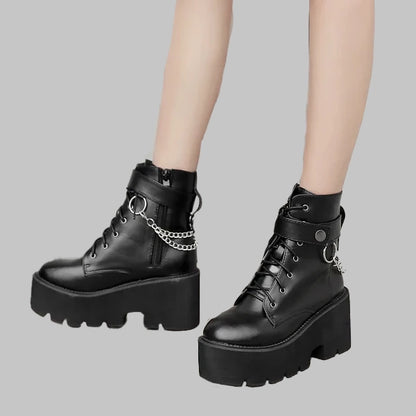 ZAPATOS GÓTICOS DE PIEL ECO EN NEGRO CON CADENA