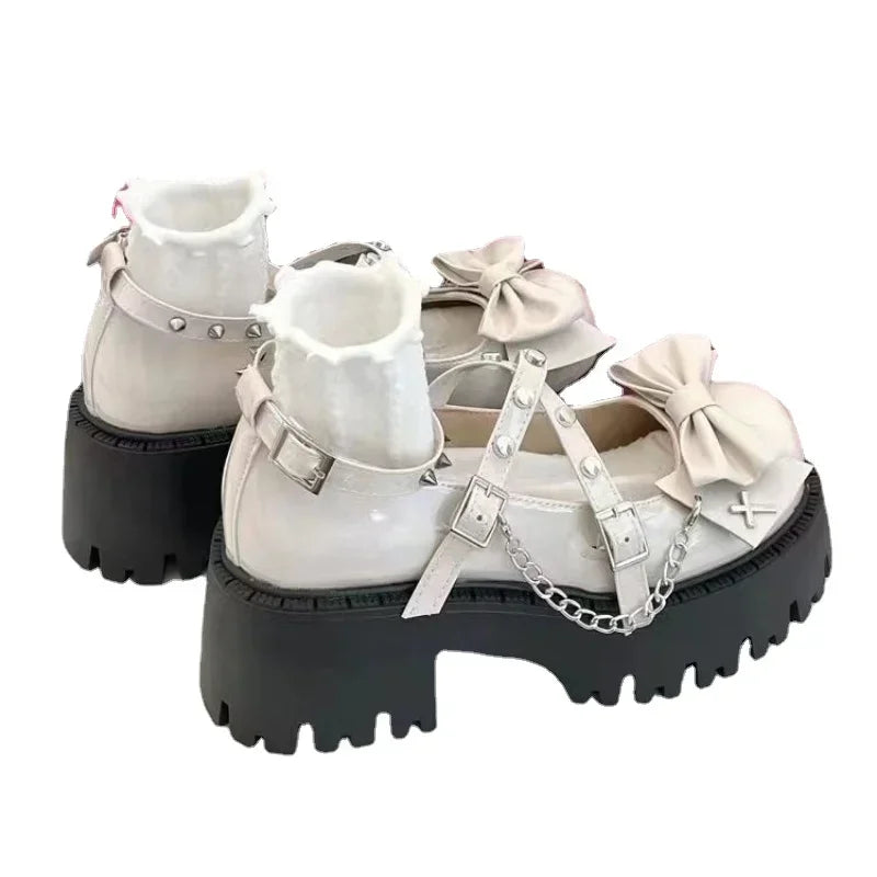 Sandały gotyckie wiosenne