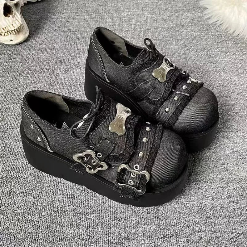 Zapatos de plataforma punk de primavera