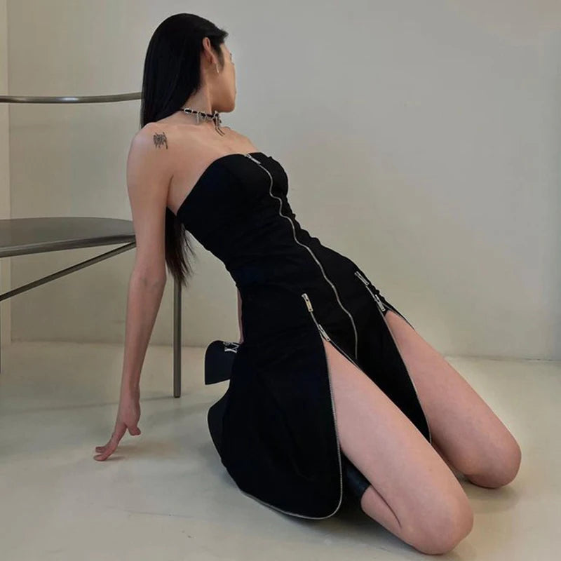 Vestido gótico con cremallera.