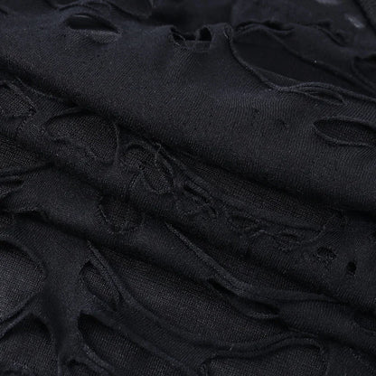 Vestido gótico corto con agujeros.
