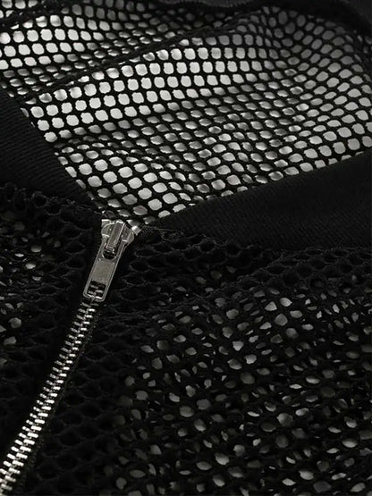 Top corto punk con mangas largas