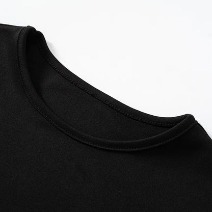 Vestido sexy con mangas largas.